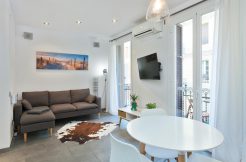 1-246x162 1-246x162 Flat with 2 double bedrooms – Carrer Magalhaes 1 246x162
