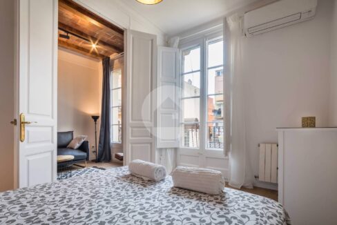 0d8d61c1-e0a8-464c-b742-9155949adac9-3