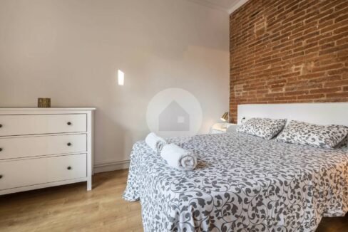 16fdce37-a62b-433d-93b5-83e8ed26b34a-3