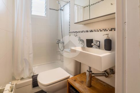 4a1c84e2-6381-4aa9-ade7-98ab1d562977-3