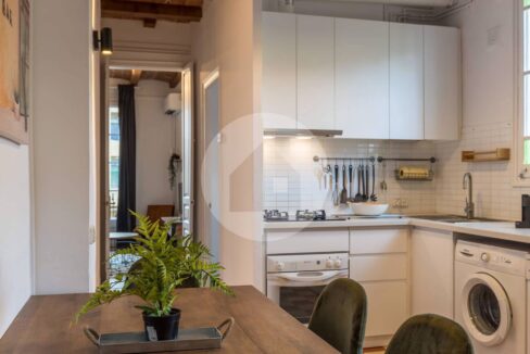 4f22a244-b55b-4187-8eda-05df09a91817-3