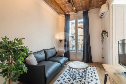 c5ee31a2-e6ca-422a-b7d8-e970f25f6d75-3