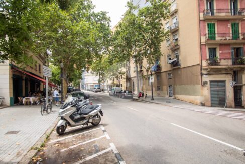 de67e7e8-f3d8-4013-a204-9306ed09688e-1