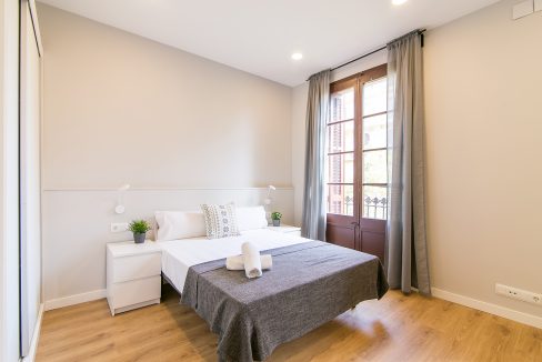 Apartment Fully Renovated Sants 2-1