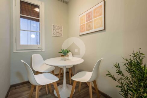 1cfb81af-f662-48e8-9538-e7d2cf412e7b-4