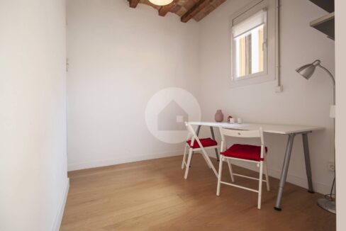 de859869-ca69-4d19-885c-d7226bbf428f-2