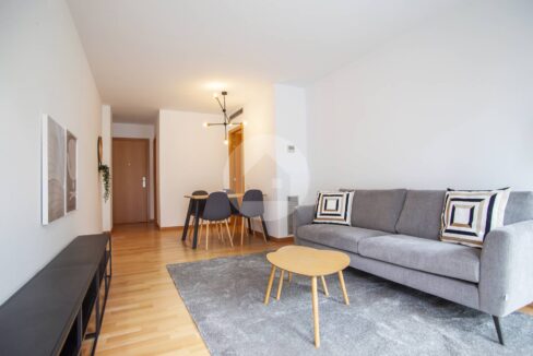 f188112f-2386-454a-8d2f-67a62f81cebb-6