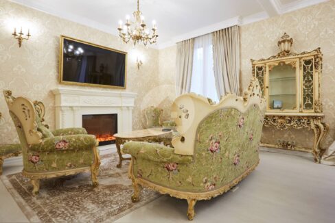 7f320640-34fb-4f34-8ae4-9e9aed16e62f-2