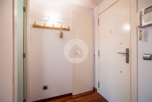 8ada4ab4-2876-4e06-b72e-757b13b9dcf1-3