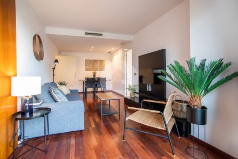 9cc70aea-cda6-4162-90f6-7cfea93fc149-7