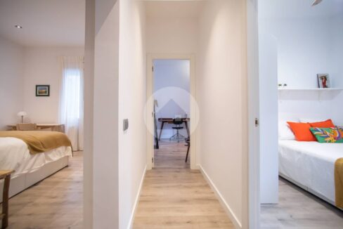 ad457dfb-bed8-41ac-a952-208b84f881e0-2