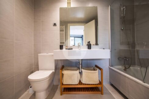 ebc86ca1-87a1-4305-a57e-bc0e94c45227-3