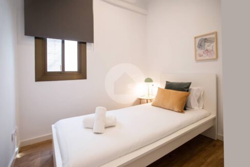 98e89057-c898-427b-9465-ac61ff4fc699-3