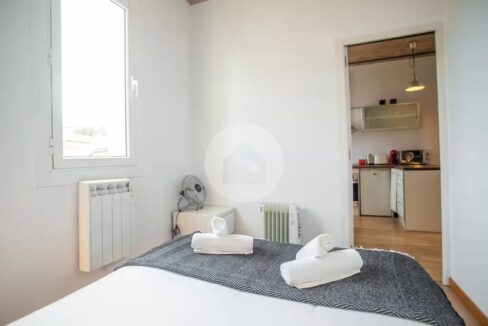 d9b0c4f2-82a3-4ed9-92f1-f9eee4f2fed9-3