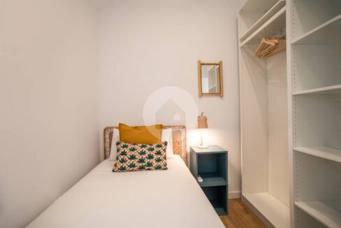 ef48fa00-0e12-4a7e-8f33-b4fca53ce70f-3