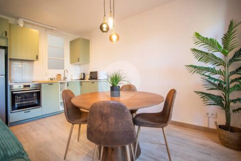 1fb813a4-9622-445b-a99d-88817beec2d9-2