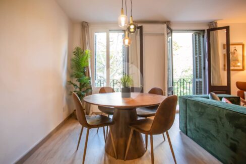 784e32c9-317a-4750-8c96-e3dc4bbfe76c-2