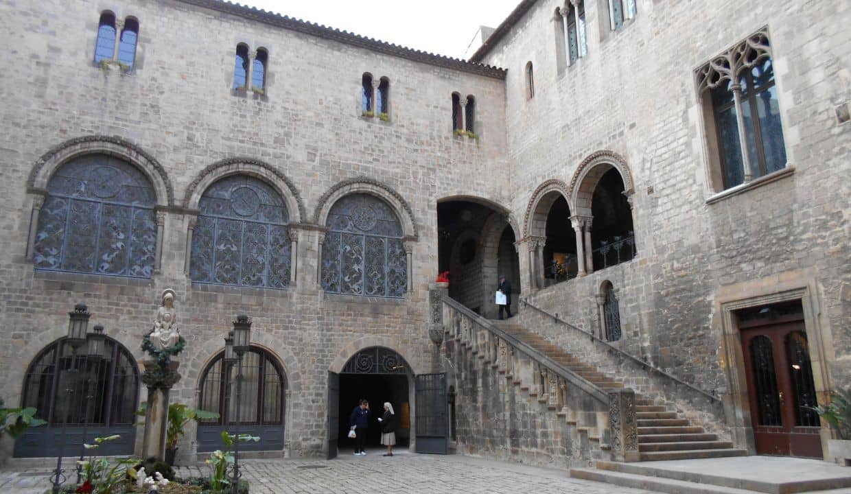 palacio episcopal barcelona