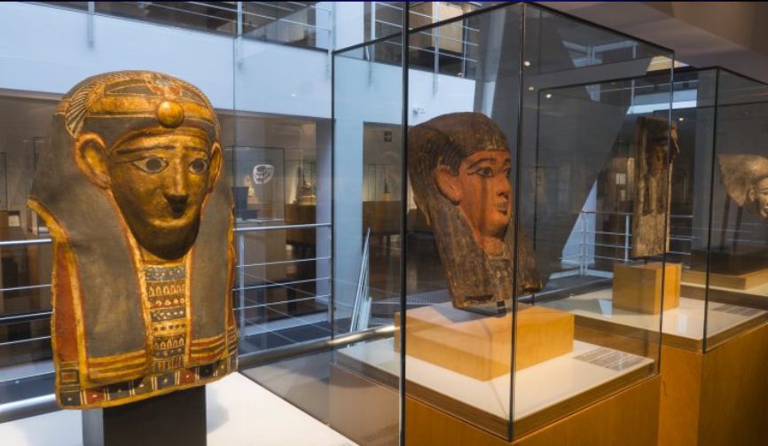 visita el museu egipci de barcelona