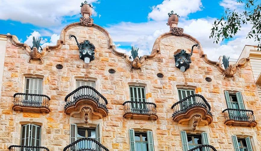 visitar la casa calvet en barcelona