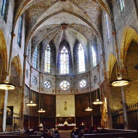 interior iglesia monasterio de pedralbes