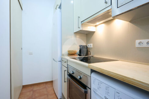 c236fe2a-bd30-43cc-8220-96ccc7bd77de-1