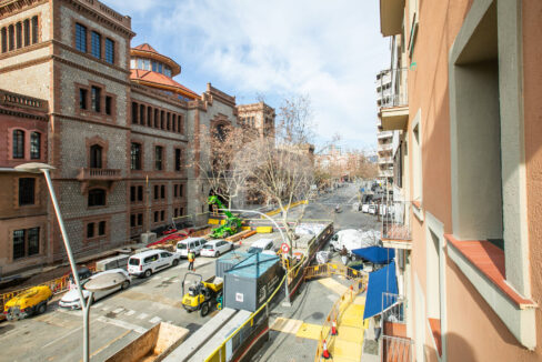 6e80496b-3d3d-4bed-9637-e376ce4180df-2