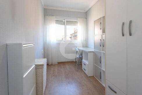 8f927700-eeba-4d1c-a2bd-49d7162239ef-1