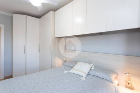 de53db75-e048-40a3-98b0-67837b129fa6-1