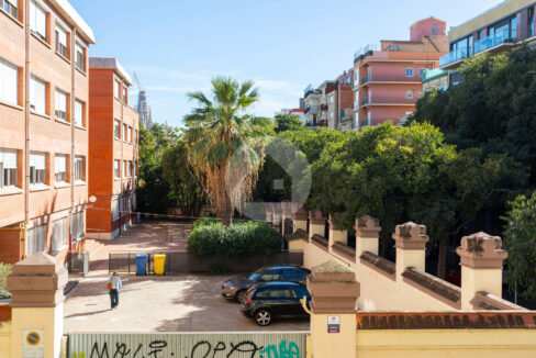 03291486-62a4-4e20-a254-1527461cdbe8-1