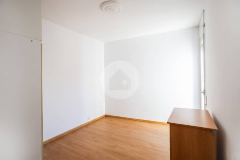 d2bb826f-1bf6-4ced-addb-57cf4399a8e2-1