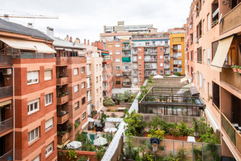 4350097b-3589-402c-9c8a-ae24fbfbb456