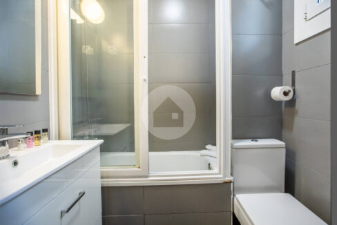 74f45684-e19b-4659-9355-0e2b5b3f6dcd-1