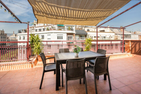 750ec698-84cb-4eca-a3ee-64ad8592d431-1