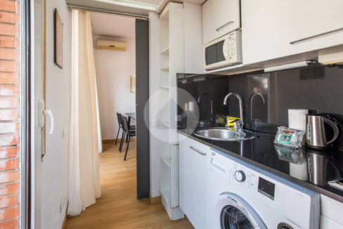 ed44ab74-3822-48f5-ad79-81b5084b602f-1