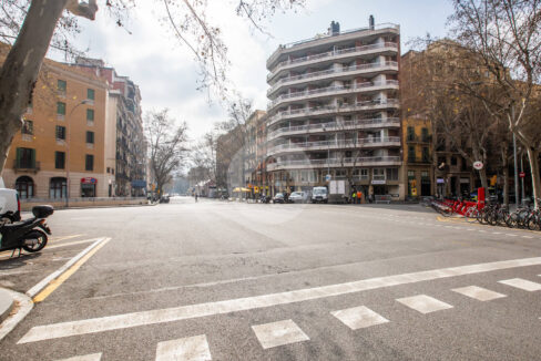 7d0fd641-5455-43b4-8702-59996653a030