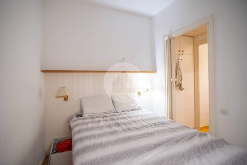 b3238a4b-1bba-4c9a-975c-cda74ba5db8e