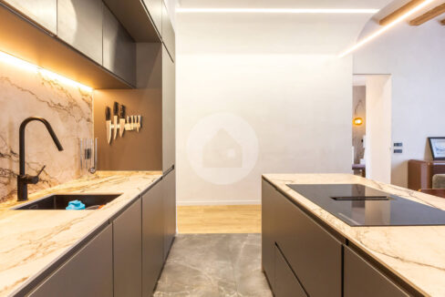 7b9edfa8-0f7a-466c-80d5-76a1d94144dc-2
